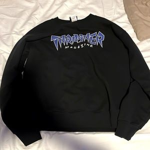 Black thrasher crewneck